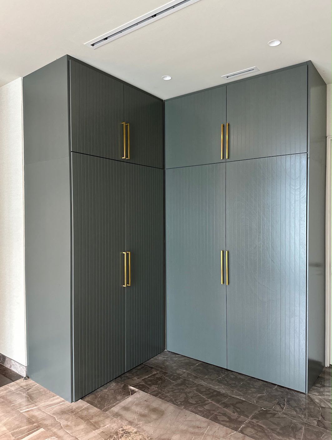 Closet 05