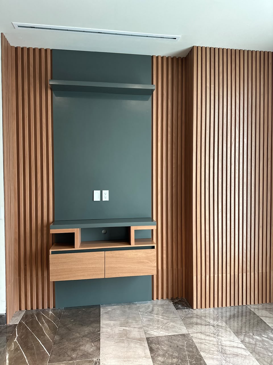 Mueble TV 04